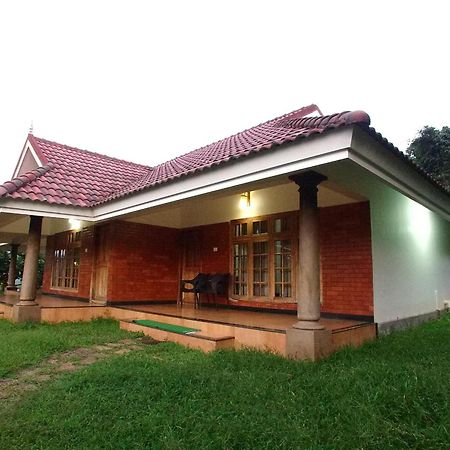 Arayal Resort-A Unit Of Sharoy Resort Tariyod Bilik gambar