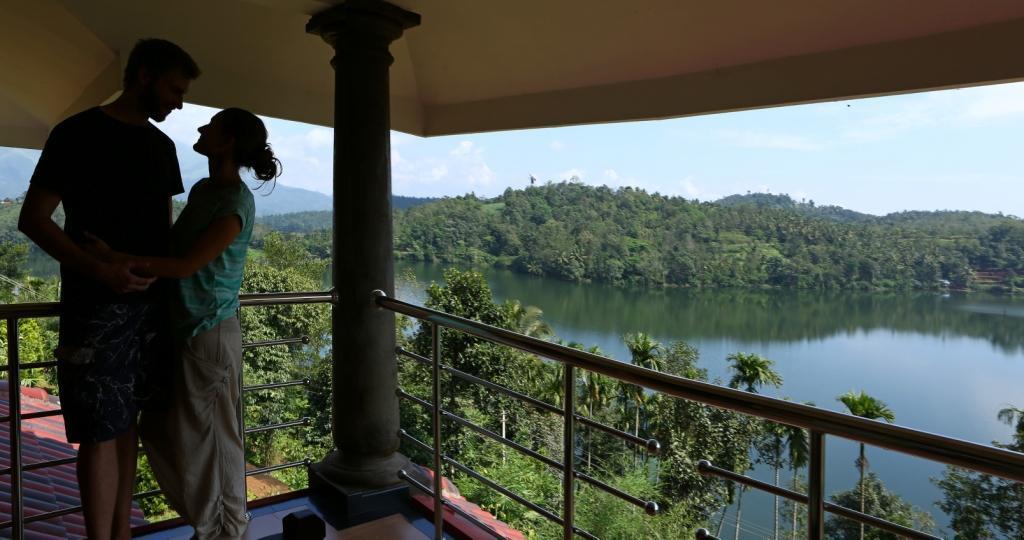 Arayal Resort-A Unit Of Sharoy Resort Tariyod Bilik gambar