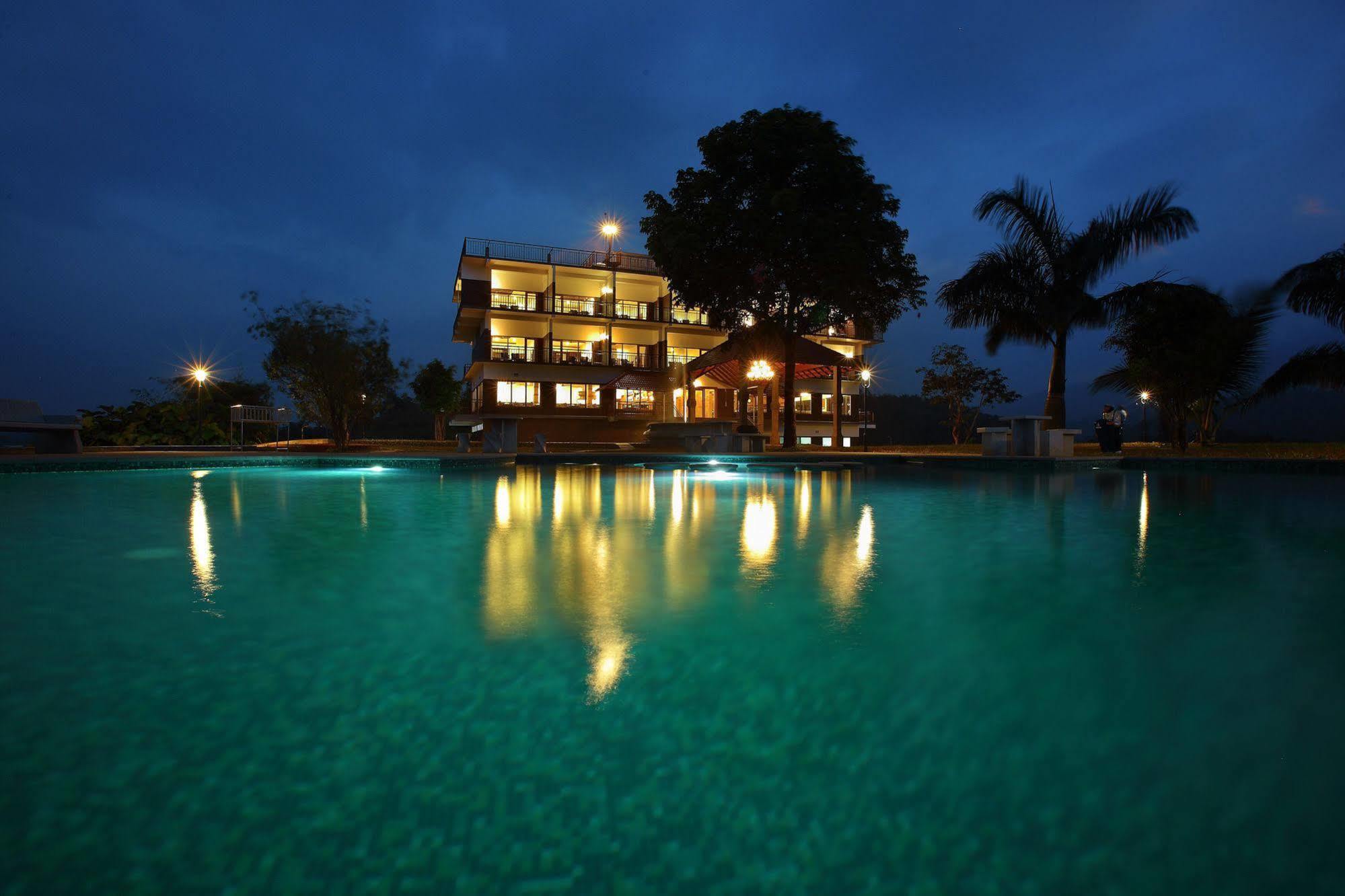 Arayal Resort-A Unit Of Sharoy Resort Tariyod Luaran gambar